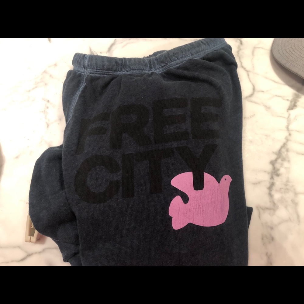 FREECITY 3/4 Sweats Size XS